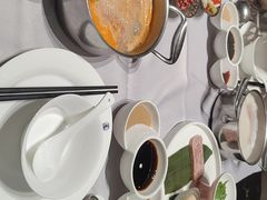 -红鼎豆捞·非遗鲍皇汤火锅(宝丰路店)