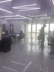 -宫铭烫发染发接发店