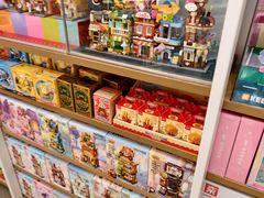 -名创优品(山东青岛华润万象城店)