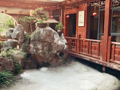 -山明水秀农庄