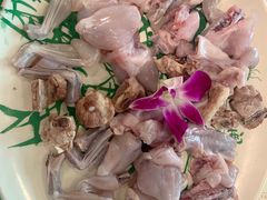 牛蛙拼排骨-尚竹阁冬瓜盅·18年地标美食(平洲店)