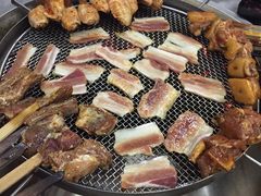 -彝人部落火盆烧烤(原内环足球场店)