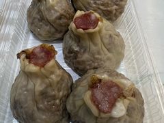 咸蛋黄大烧卖-白玉兰食品(中山公园龙之梦店)