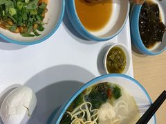 -灵芝妹子海鲜米线(凯德和平广场店)