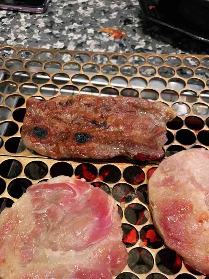 金爱烧烤(东风路店)-"算是鸡西开的年头比较久的烤肉店了! [.