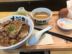 -熊吞·大碗丼烧肉饭(济宁万达广场店)