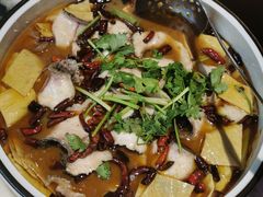 煳辣乌鱼片-蔼若春.传承三十年云南菜(金碧公园店)