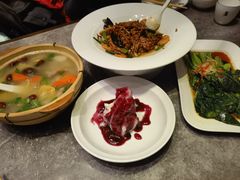 -闫府私房菜·百年鲁菜(恒隆店)
