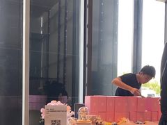 -奔驰上海利星(七宝店)