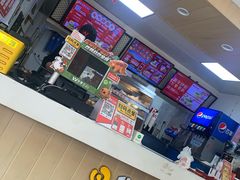 -华莱士·全鸡汉堡(财经学院店)