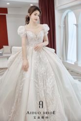 -艾朵婚纱