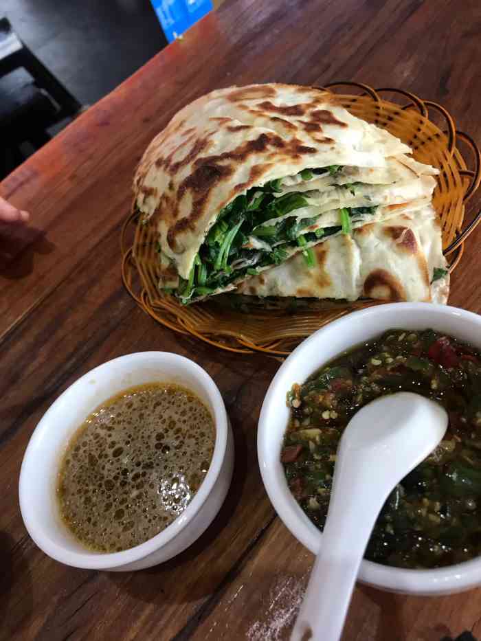 王厨野菜坊-"从成都回石家庄途中到义马市,这个饭店就在.