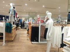-优衣库(上海金桥太茂店)