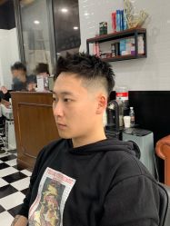 -MARTIN'S BARBER SHOP男士理发馆