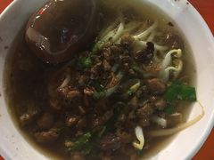 -六合夜市