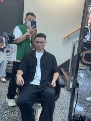 -藤野造型专业烫染接发