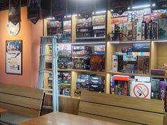 大厅-嗨刻桌游(天一豪景店)