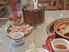 -阿婆情腊排骨火锅(金虹路店)