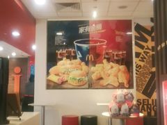 -麦当劳(汉口火车站候车室店)