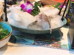 -墨居上隐·院子里火锅(峨眉店)
