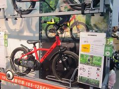 -迪卡侬(西三旗店)