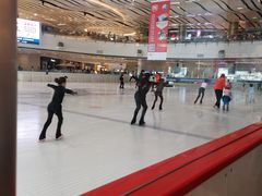 -冰纷万象滑冰场(沈阳万象城店)