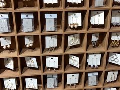 -泰康仰忠精品批发城