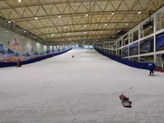 -乔波室内滑雪场