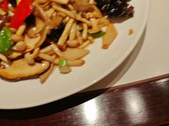 -吴记酱骨炖菜馆(康安路店)