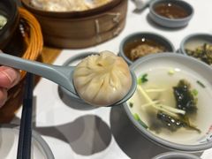 -馋三尺蟹粉小笼(人民广场店)