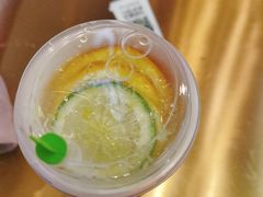 霸气橙子-奈雪的茶(印象城店)