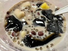 仙草百配芋圓＋地瓜圓＋小丸子-康瑞甜品