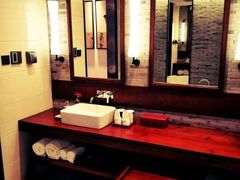 -南京夜泊秦淮君亭酒店·金陵书画院