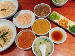 -裕兴记•蟹黄面馆(人民广场店)