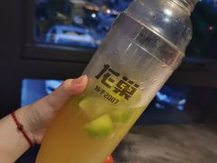 手打柠檬茶-龙巢盱眙龙虾·牛蛙·烧烤宵夜(八卦岭店)