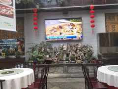 -蔼若春.传承三十年云南菜(金碧公园店)