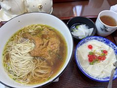 -百年老字号·观振兴蟹黄面·三虾面·苏式面(观前街富仁坊巷店)