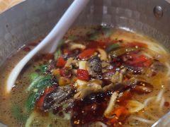 -魔都三兄弟酸辣粉·蘸卤炸串(虹桥万科店)
