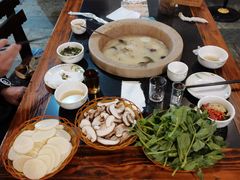 -抚仙湖生态石锅鱼野生菌(告庄店)
