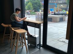 靠窗位-星巴克臻选(重庆沙坪坝店)