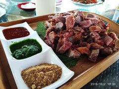 烤羊腿-草根堂农场