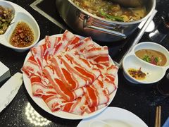 -鼎盛山海火锅(北戴河刘庄夜市老虎石浴场店)