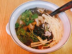鲜肉小馄饨-柴爿巷·香酥鸡&馄饨(复兴中路店)