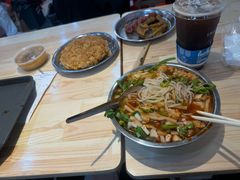 -柳州肥姨妈大骨螺蛳粉(东靖路店)