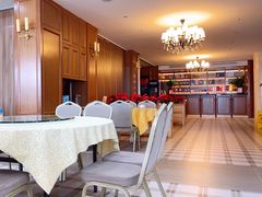 -鹏城人家海鲜酒家·23年老字号(较场尾店)