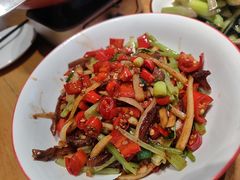 -龚兴城鱼羊吉·家传湖北菜(苗栗路总店)