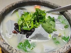 巴马石磨手工黑豆腐-桂小厨广西菜(航洋店)