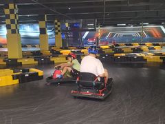 -极限PLAY运动娱乐新世界·团建派对潮玩休闲馆·室内蹦极高空游乐园