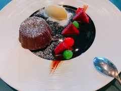 熔岩巧克力蛋糕＋冰激凌-鼎鼎西餐厅