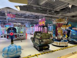 -利奥梦幻主题乐园(爱琴海购物公园店)